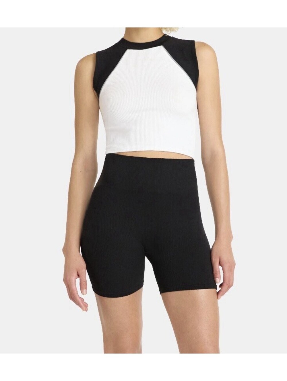 🎅🏻 Juniors Seamless Cropped Muscle Tee & Biker Shorts Set Womens Size XS 0 - 2
